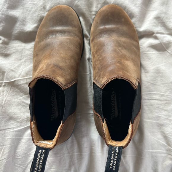 Blundstone Ankle Chelsea Boot - Picture 3 of 4